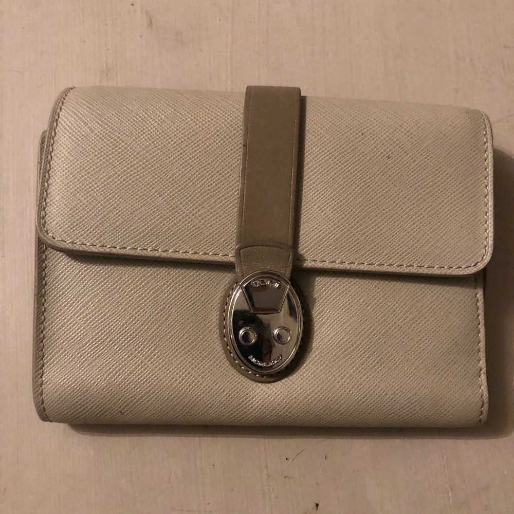 Tumi Compact Leather Wallet